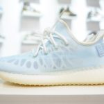 Adidas Yeezy Boost 350V2 Mono Ice